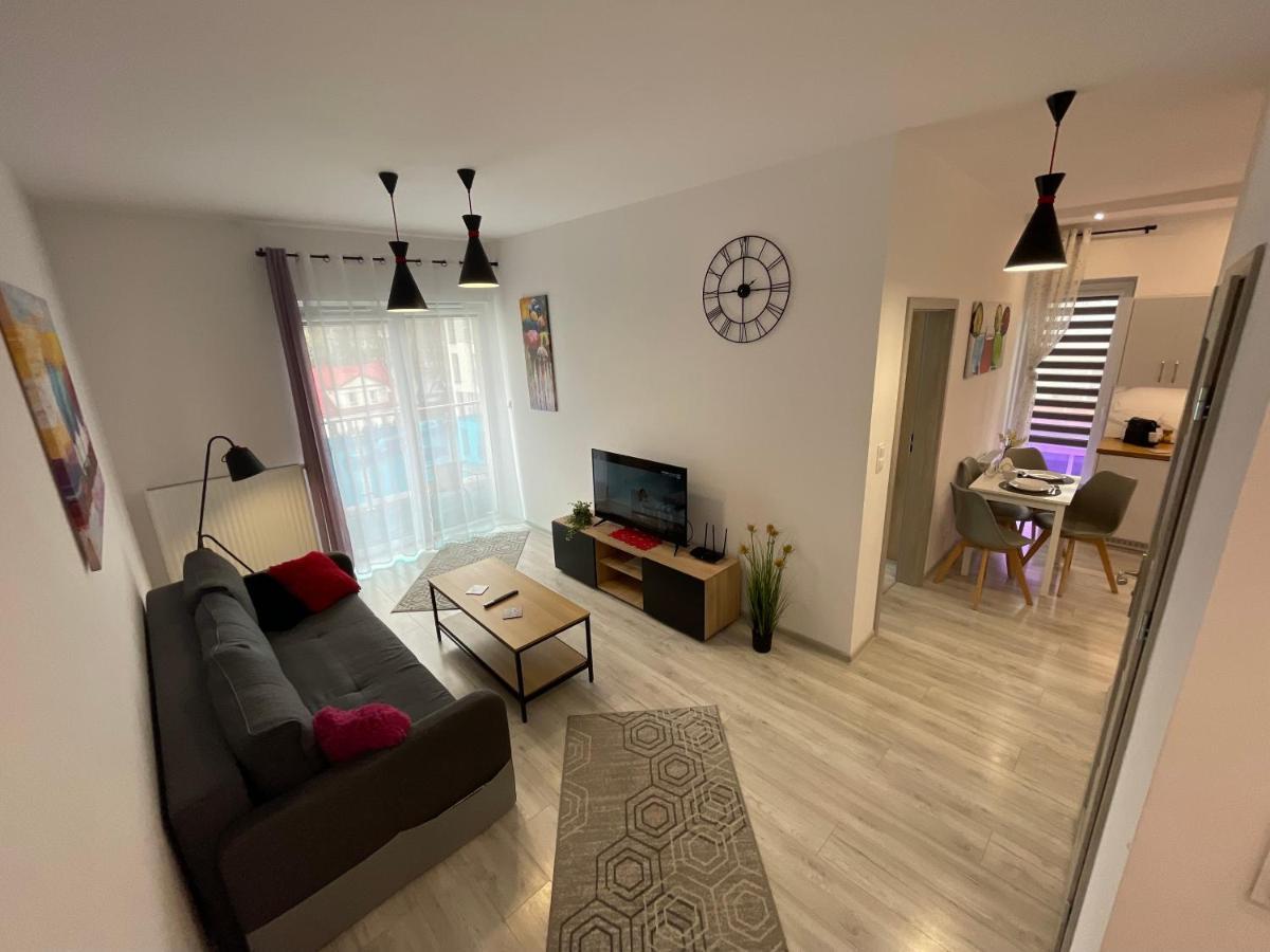 Apartament Nowoczesny Komfortowy Kustronia Z Garazem Balkonem Wanna Bílsko-Bělá Exteriér fotografie