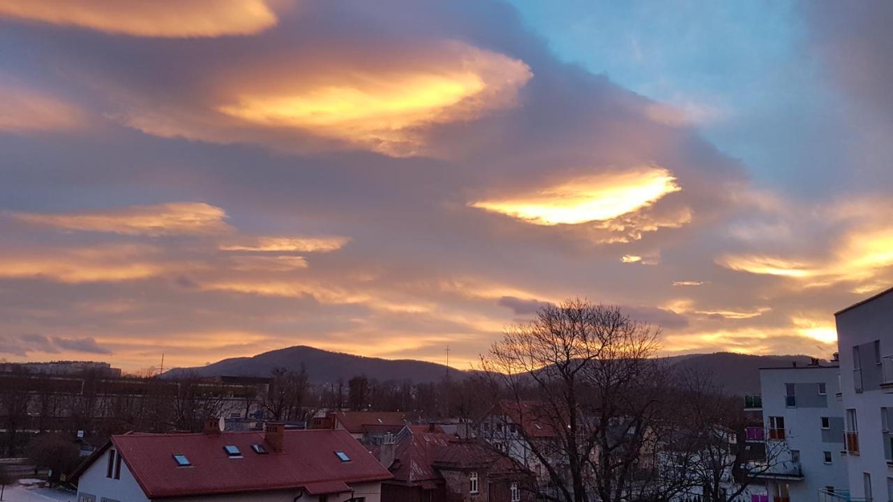 Apartament Nowoczesny Komfortowy Kustronia Z Garazem Balkonem Wanna Bílsko-Bělá Exteriér fotografie